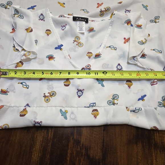 Colorful Whimsy Patterned Womens High Low Top Size M - Picture 3 of 5